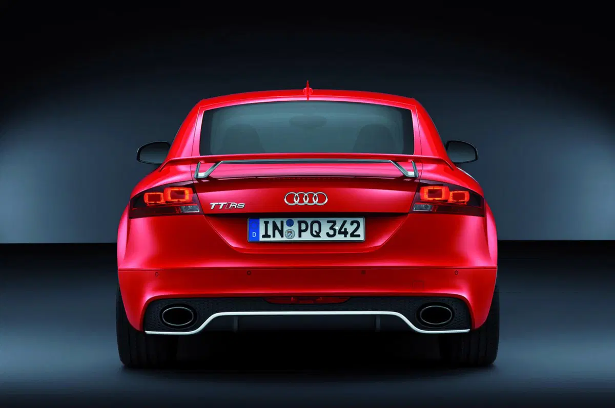 Audi TT RS plus: listino prezzi (3)