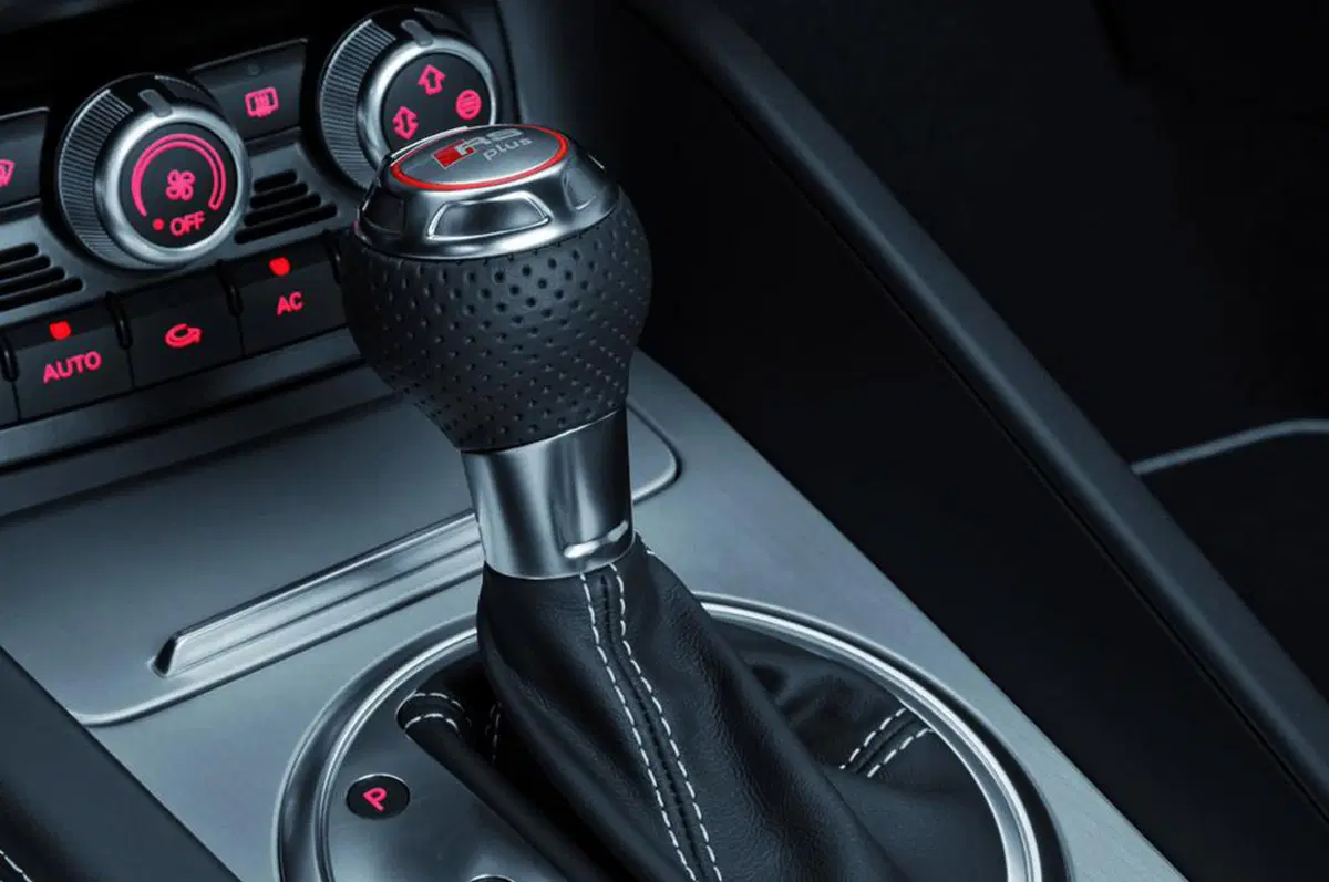 Audi TT RS plus: listino prezzi (11)