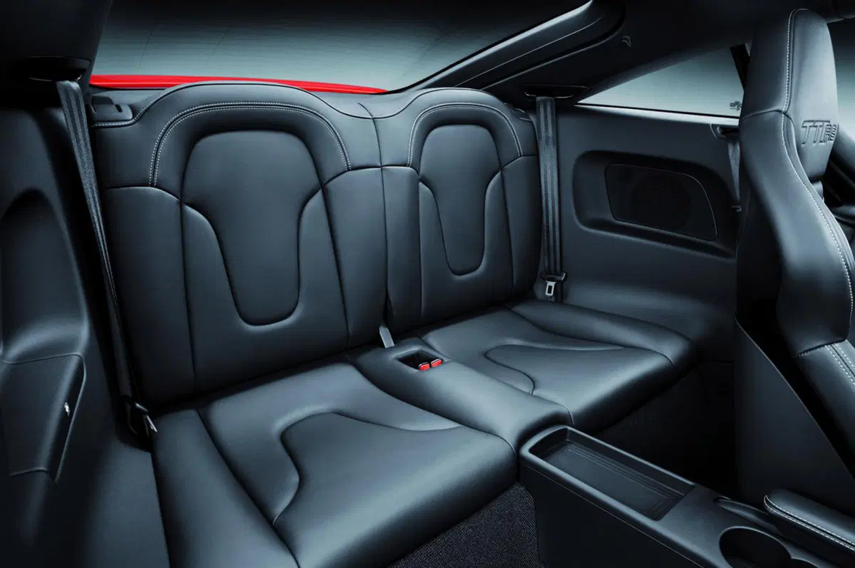 Audi TT RS plus: listino prezzi (12)