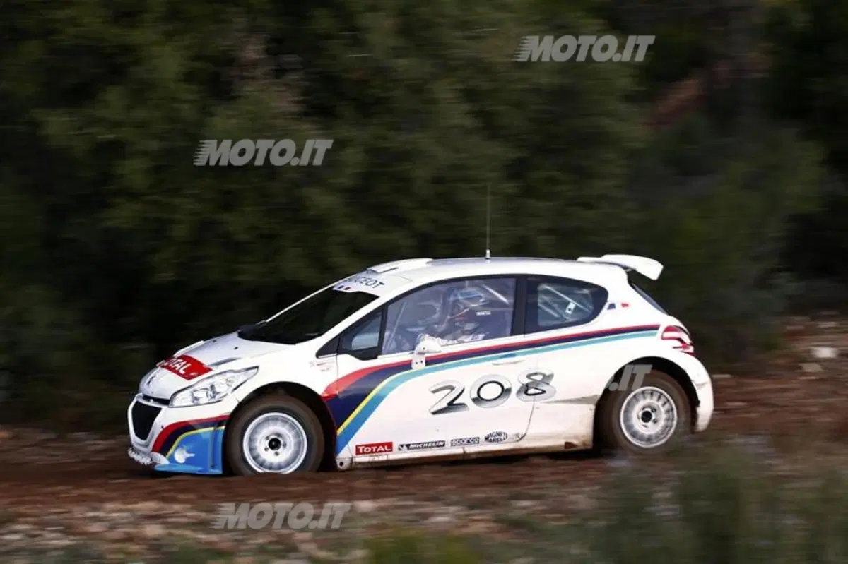 Peugeot 208 Type R5: si mostra in video con Ari Vatanen (3)