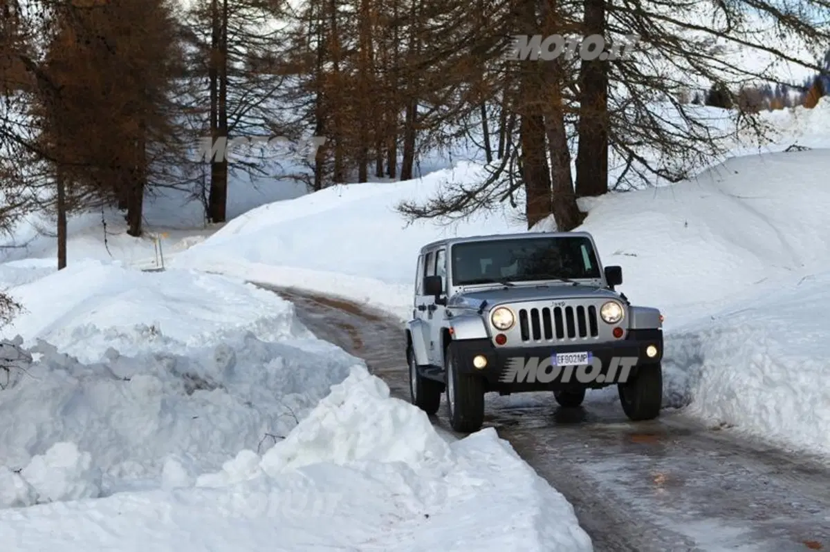 Jeep Wrangler Unlimited M.Y. 2013: cosa c'è di nuovo e quanto costa (4)