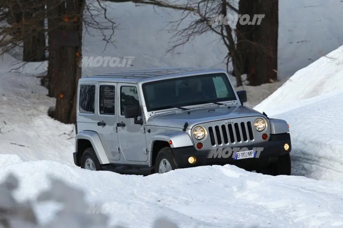 Jeep Wrangler Unlimited M.Y. 2013: cosa c'è di nuovo e quanto costa (15)
