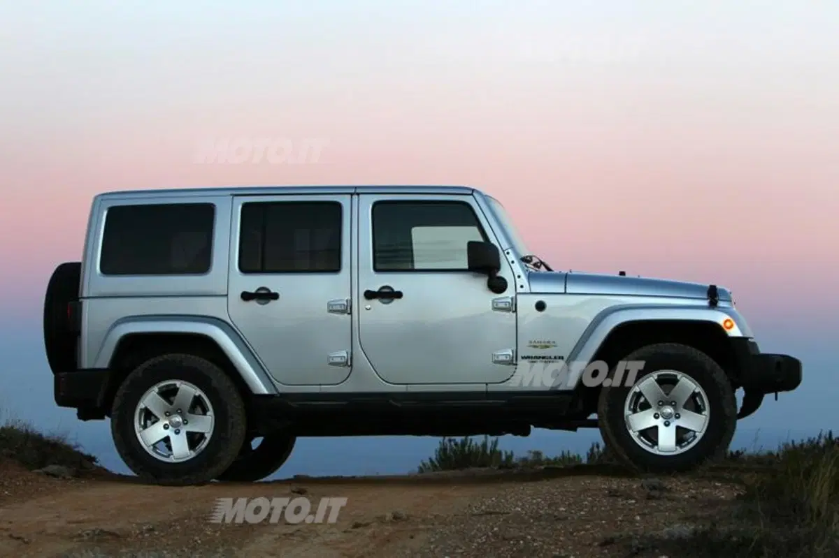 Jeep Wrangler Unlimited M.Y. 2013: cosa c'è di nuovo e quanto costa (17)