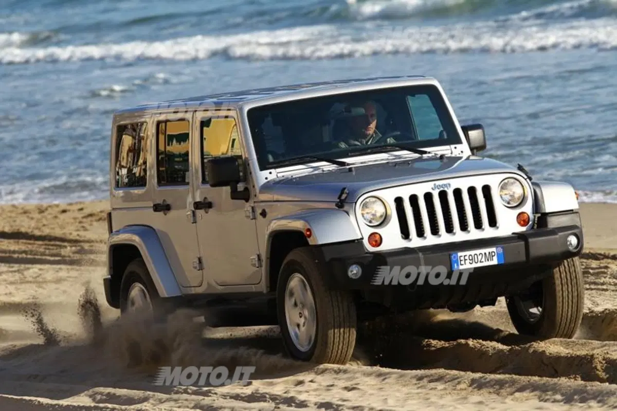 Jeep Wrangler Unlimited M.Y. 2013: cosa c'è di nuovo e quanto costa (37)