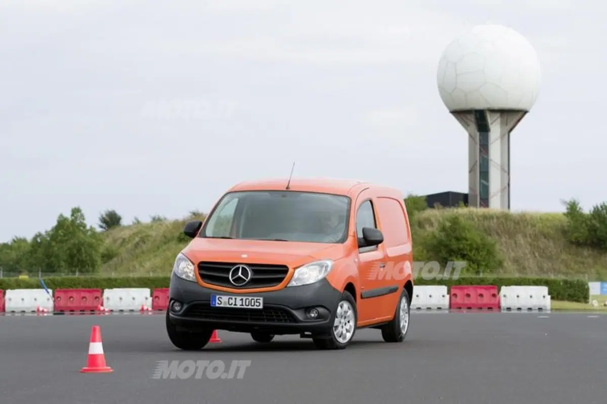 Mercedes-Benz Citan (2)