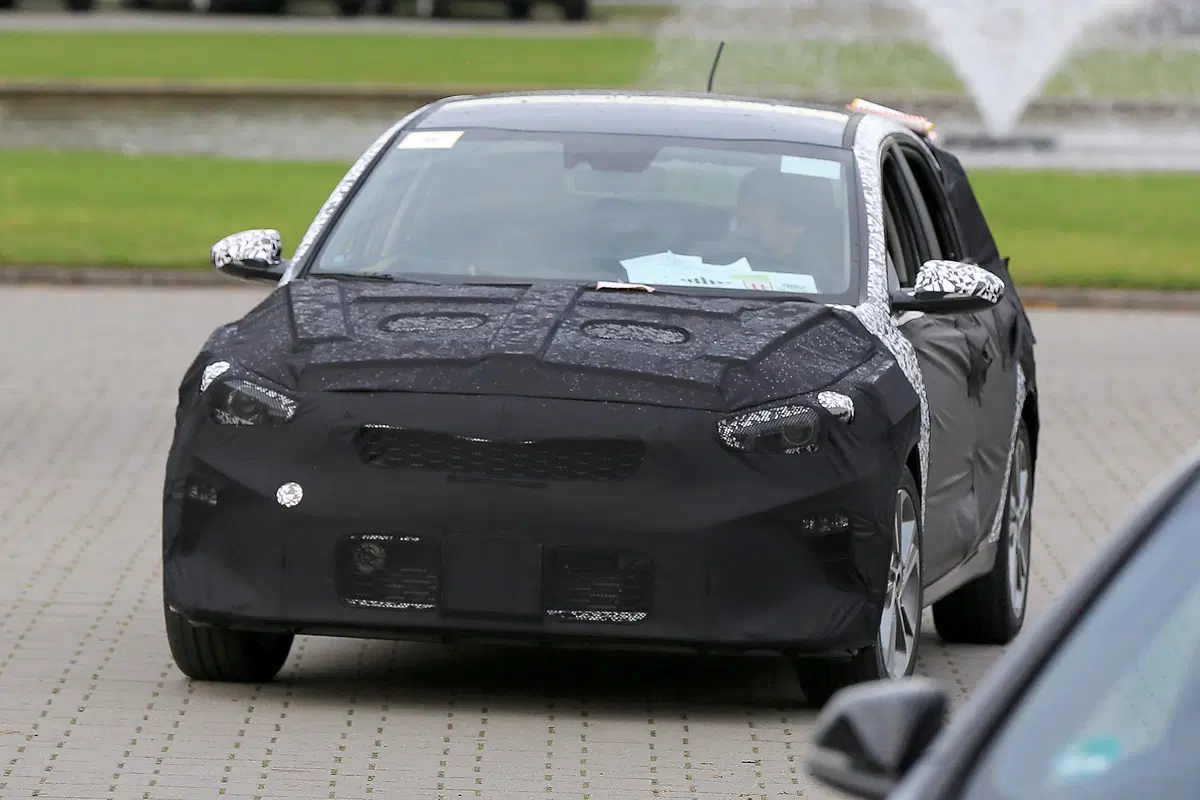 Nuova Kia Cee'd: la cugina della Hyundai i30 arriva nel 2018 (2)