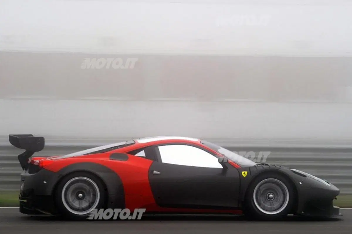 Ferrari 458 Italia GT3 2013: effettuati i primi test ad Adria (2)