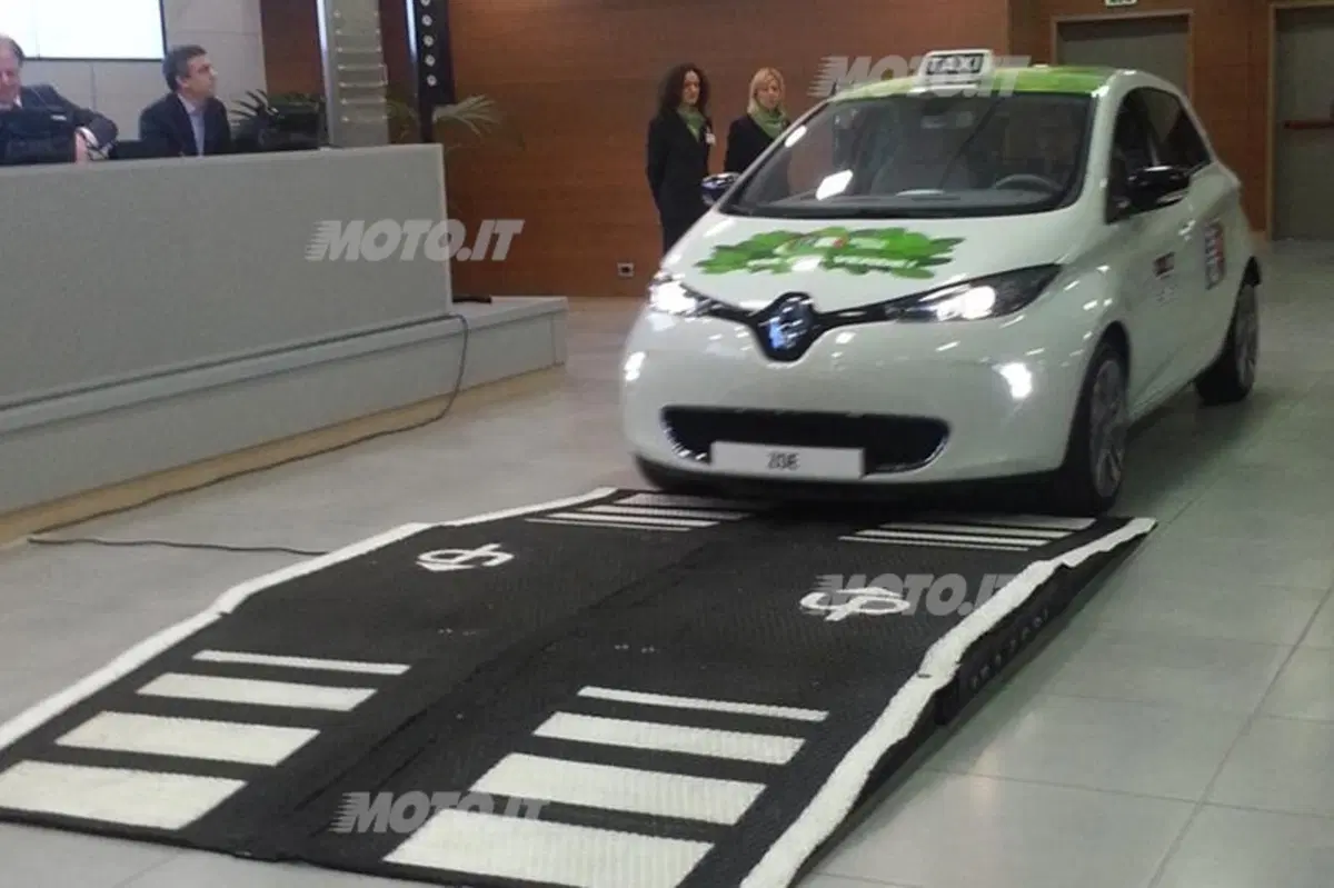 Via col verde: arrivano i taxi elettrici (2)