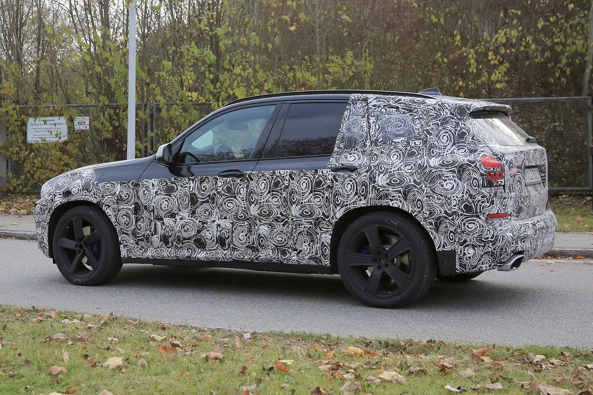Nuova BMW X3: nuove foto dei prototipi in test (4)