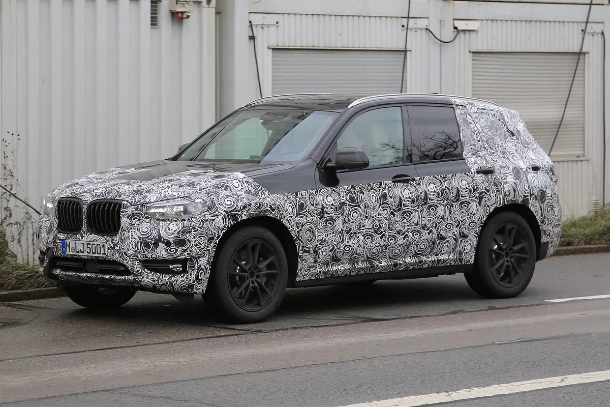 Nuova BMW X3: nuove foto dei prototipi in test (5)
