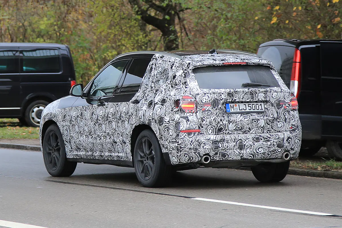 Nuova BMW X3: nuove foto dei prototipi in test (13)