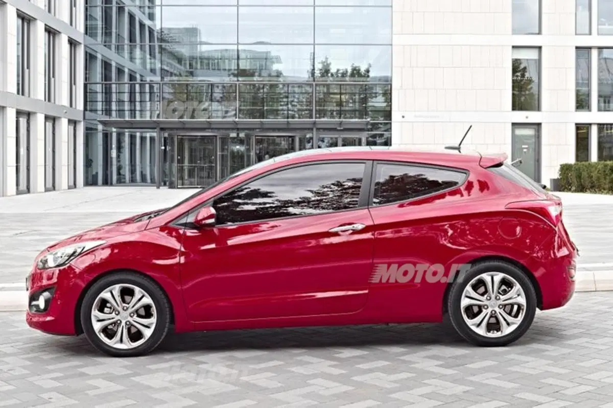 Hyundai i30 3 porte: listino prezzi (2)