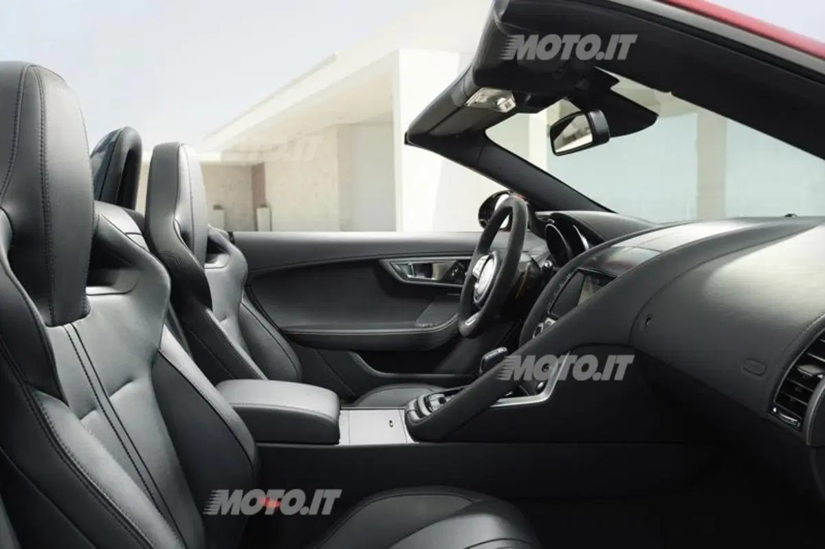 Jaguar F-Type Magazine: una app dedicata alla cabrio britannica (14)