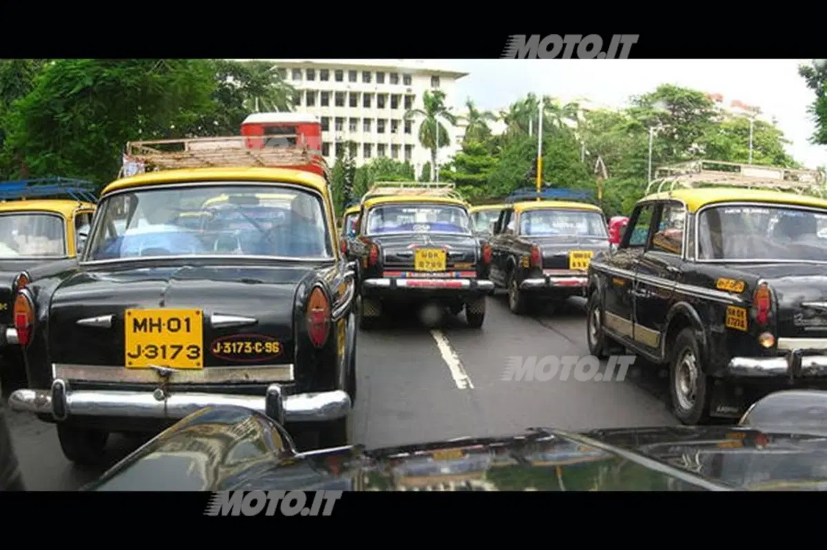 India: addio ai mitici taxi Padmini basati sulla Fiat 1100 D? (4)