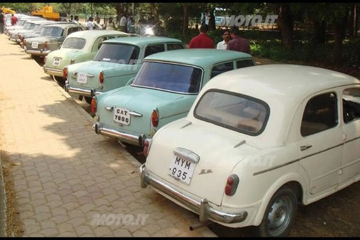 India: addio ai mitici taxi Padmini basati sulla Fiat 1100 D? (6)