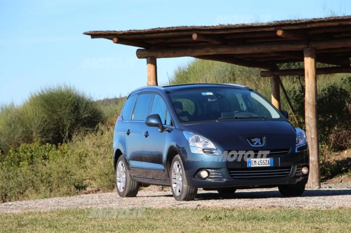Peugeot 5008 (15)