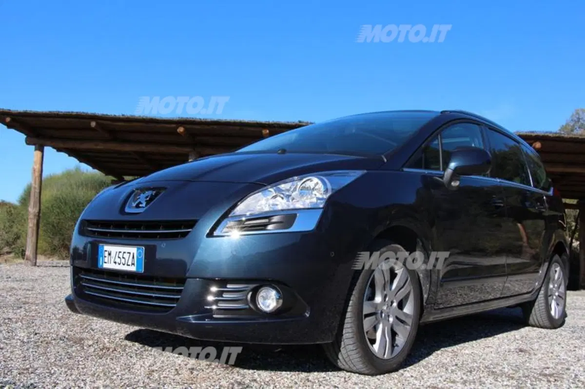 Peugeot 5008 (18)