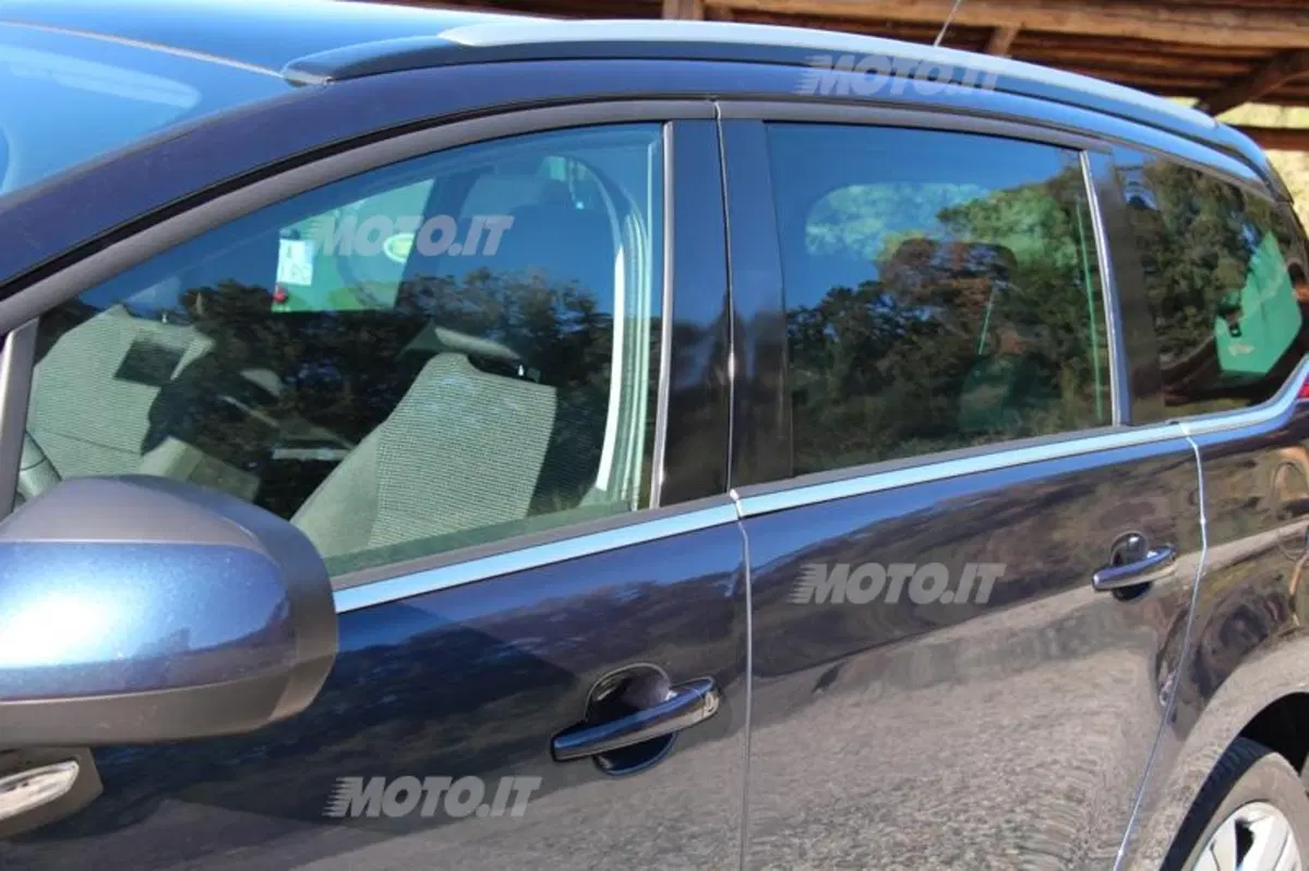 Peugeot 5008 (20)