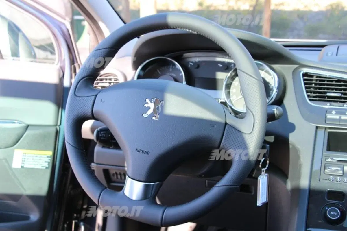 Peugeot 5008 (24)