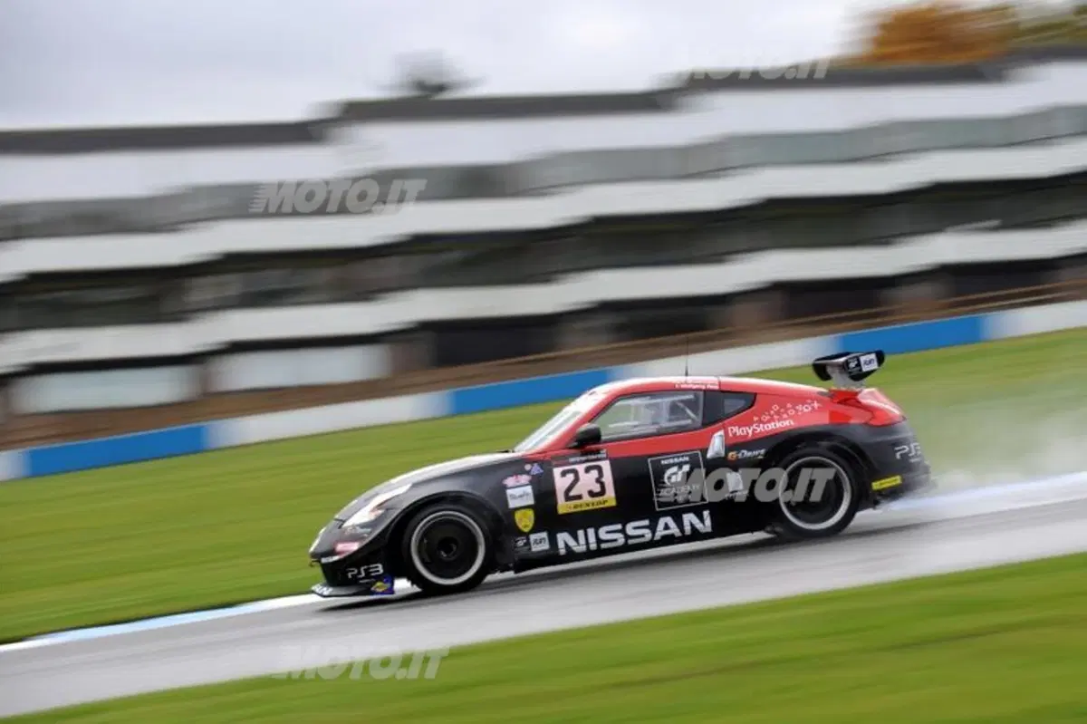 Nissan PlayStation GT Academy: i vincitori alla 24 Ore di Dubai (2)