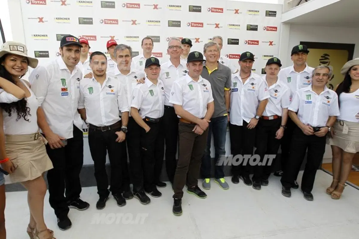Dakar 2013, Tappa 4. Vincono Barreda (Husqvarna) e Al-Attiya (Red Bull Buggy) (30)