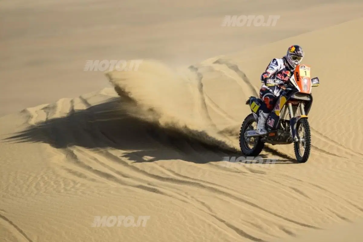 Dakar 2013, Tappa 4. Vincono Barreda (Husqvarna) e Al-Attiya (Red Bull Buggy) (35)