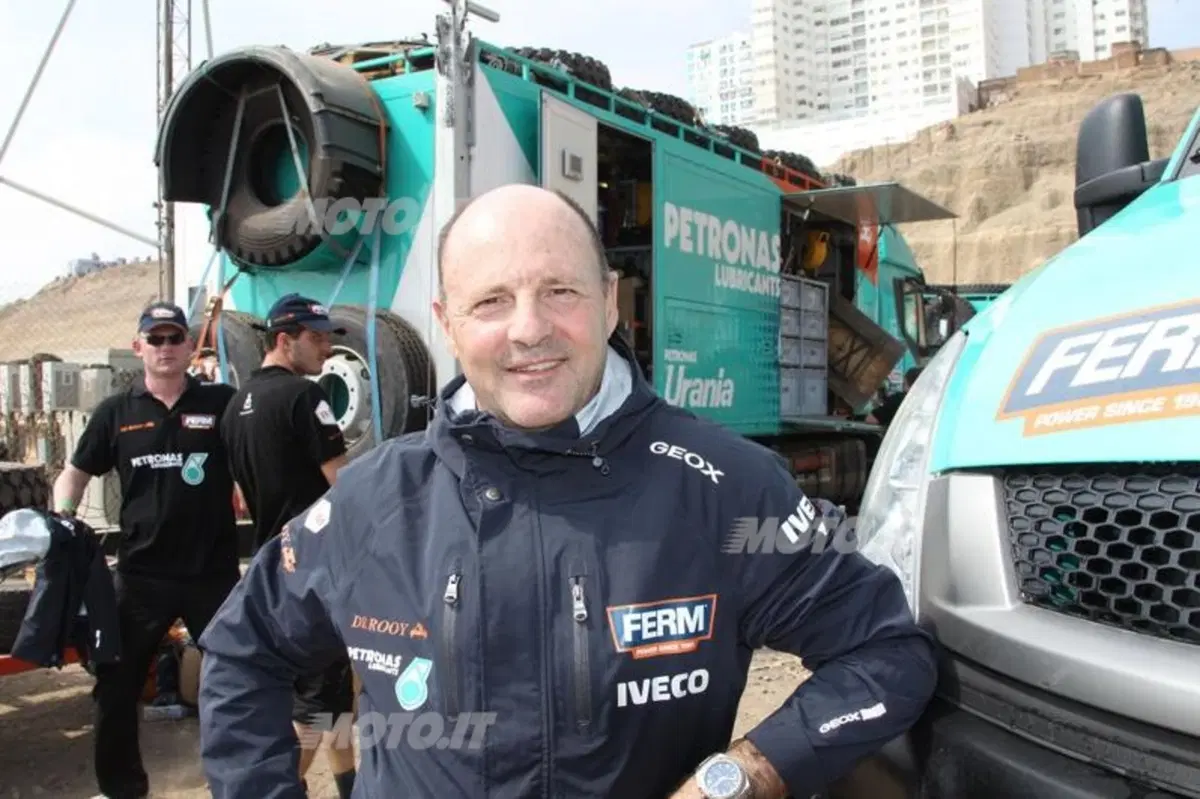 Dakar 2013, Tappa 4. Vincono Barreda (Husqvarna) e Al-Attiya (Red Bull Buggy) (43)