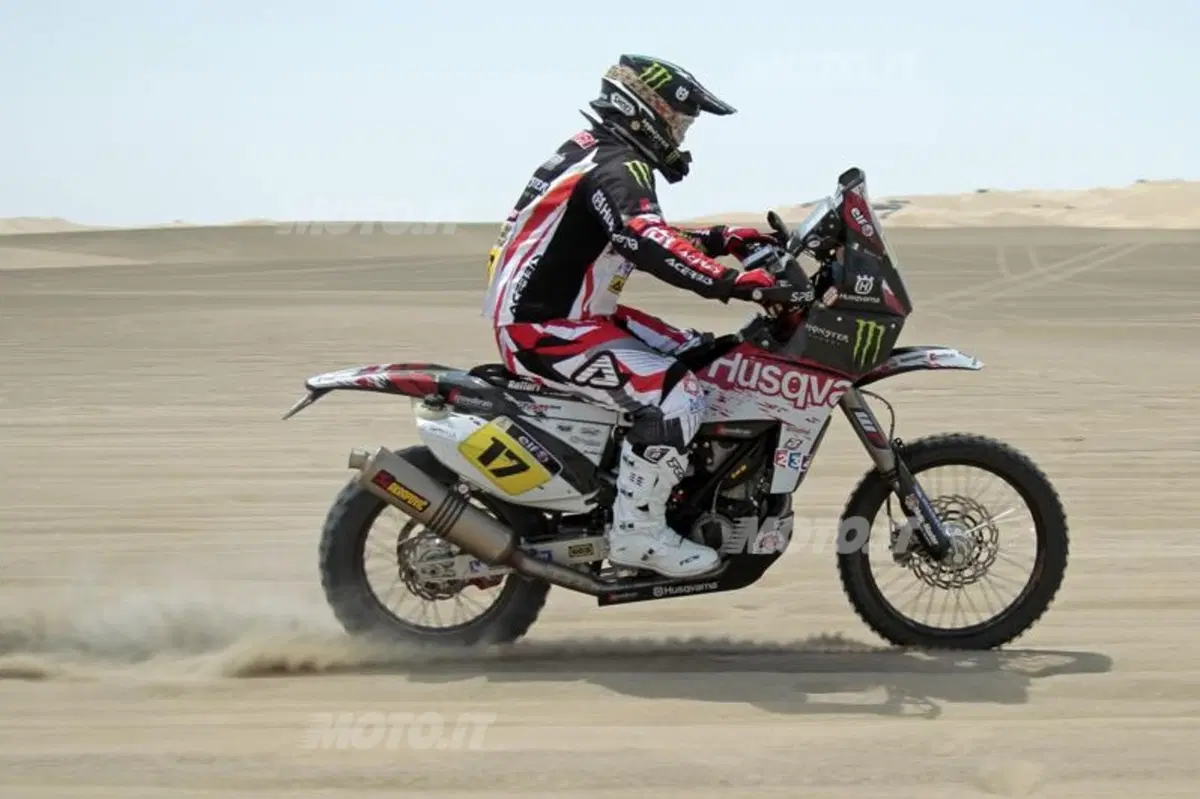 Dakar 2013, Tappa 4. Vincono Barreda (Husqvarna) e Al-Attiya (Red Bull Buggy) (48)