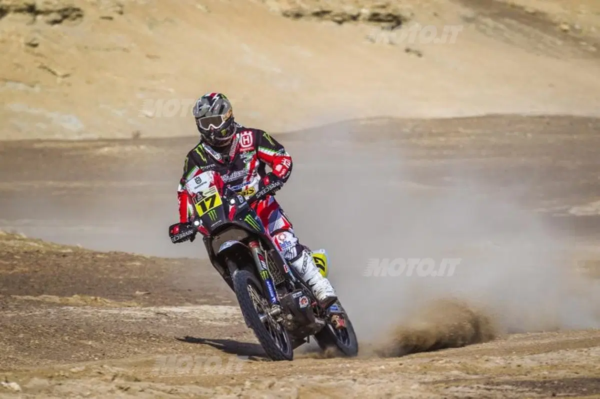 Dakar 2013, Tappa 4. Vincono Barreda (Husqvarna) e Al-Attiya (Red Bull Buggy) (49)