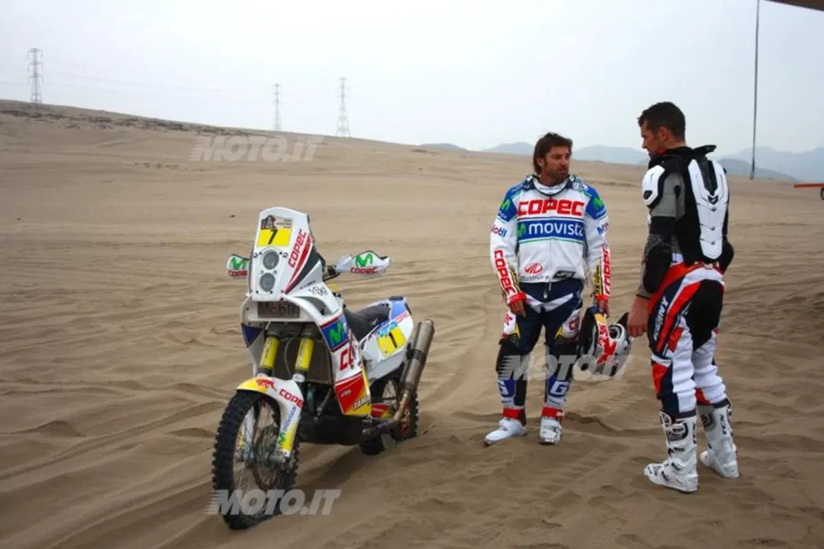 Dakar 2013, Tappa 4. Vincono Barreda (Husqvarna) e Al-Attiya (Red Bull Buggy) (56)
