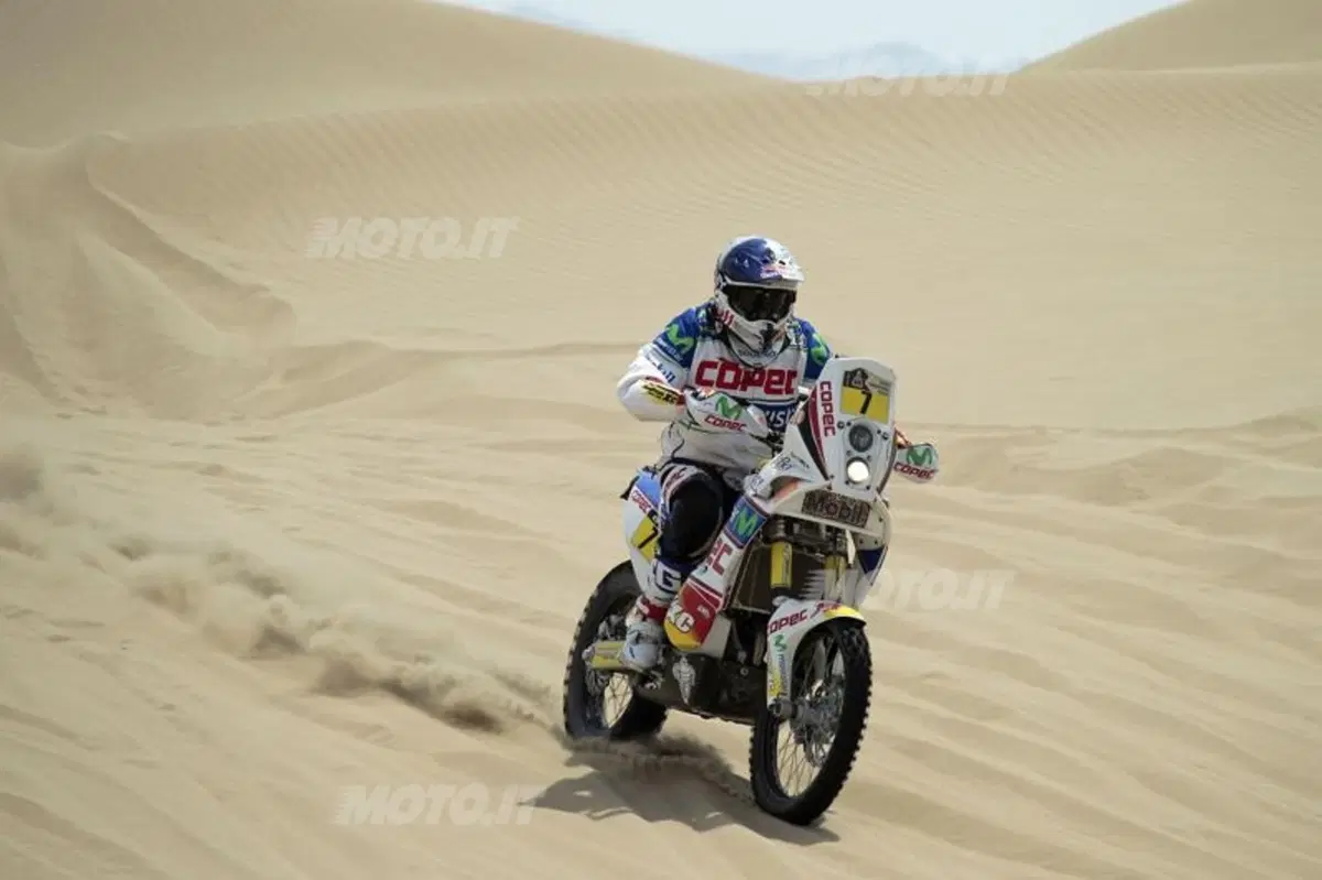 Dakar 2013, Tappa 4. Vincono Barreda (Husqvarna) e Al-Attiya (Red Bull Buggy) (64)