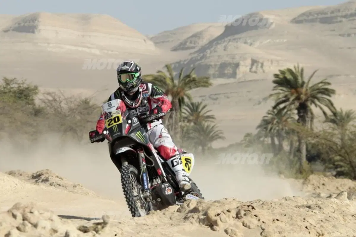 Dakar 2013, Tappa 4. Vincono Barreda (Husqvarna) e Al-Attiya (Red Bull Buggy) (70)