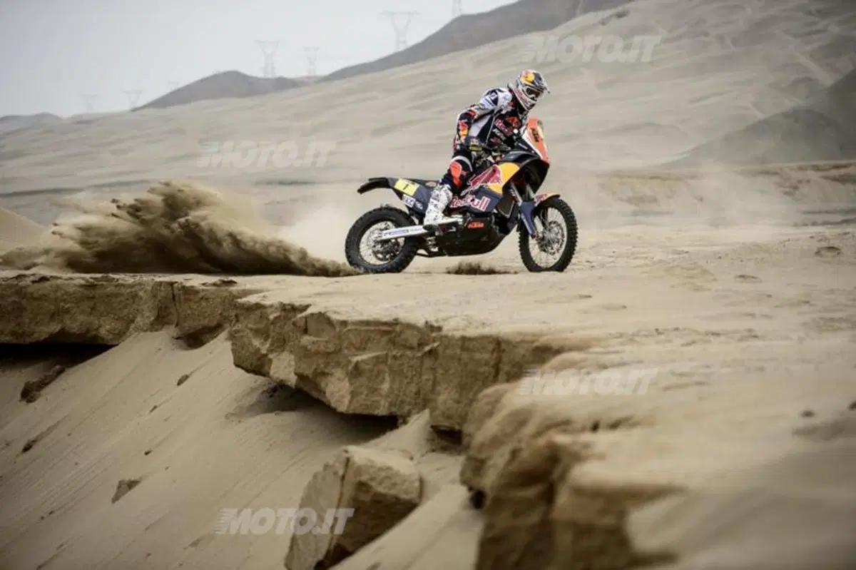 Dakar 2013, Tappa 4. Vincono Barreda (Husqvarna) e Al-Attiya (Red Bull Buggy) (76)