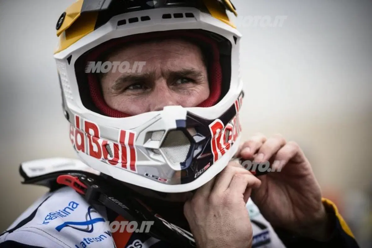 Dakar 2013, Tappa 4. Vincono Barreda (Husqvarna) e Al-Attiya (Red Bull Buggy) (77)