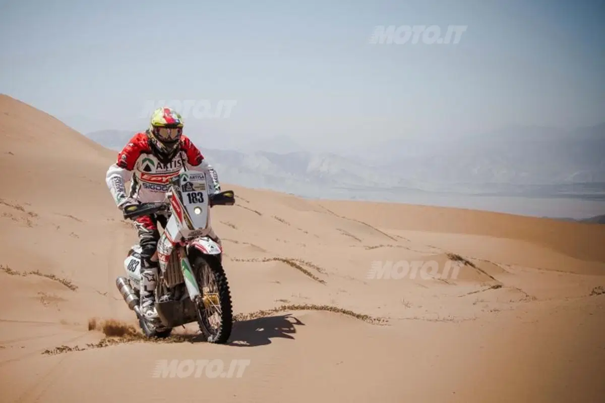 Dakar 2013, Tappa 4. Vincono Barreda (Husqvarna) e Al-Attiya (Red Bull Buggy) (84)