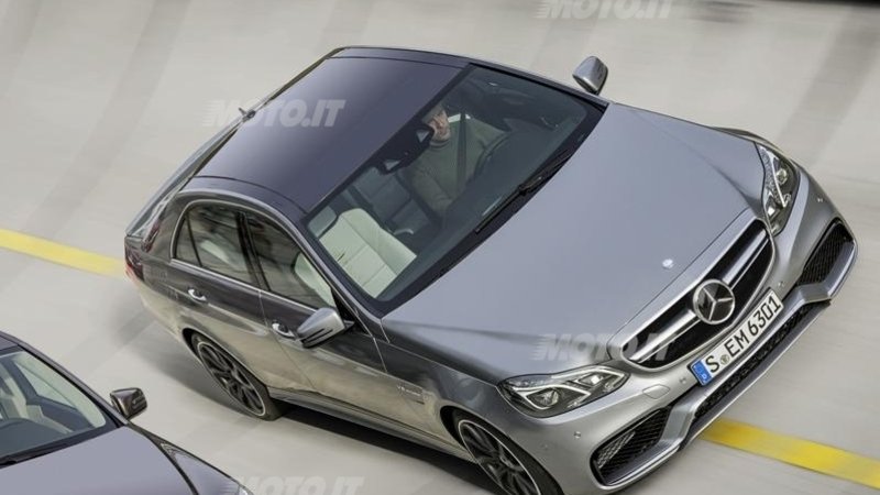 Mercedes-Benz E63 AMG restyling: prima immagine ufficiale