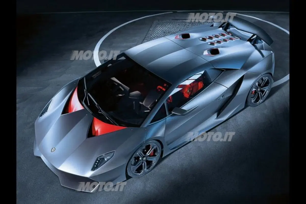 Lamborghini Sesto Elemento: quasi 2 milioni di euro per la sportiva italiana (5)