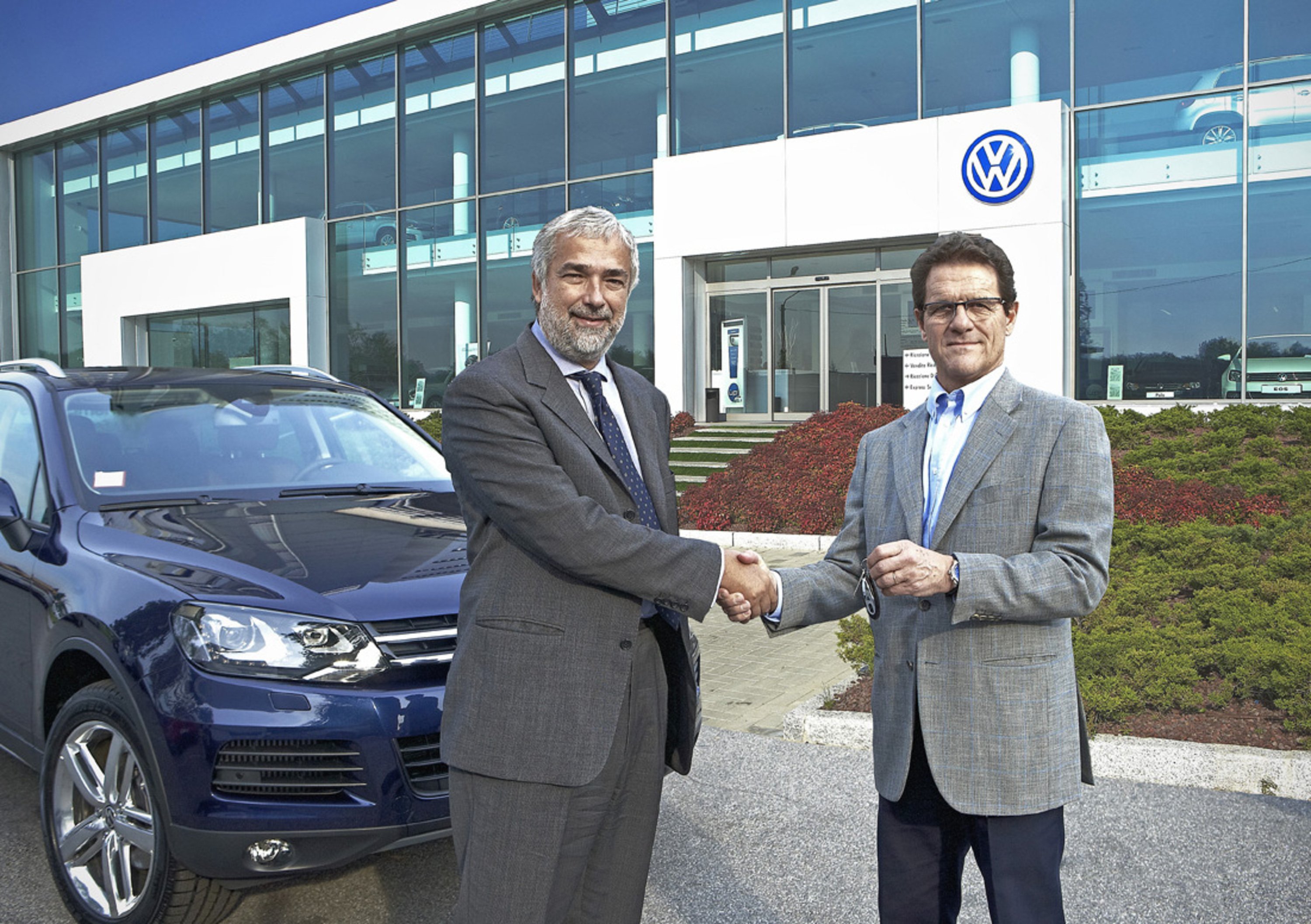 Consegnata una Volkswagen Touareg a Fabio Capello