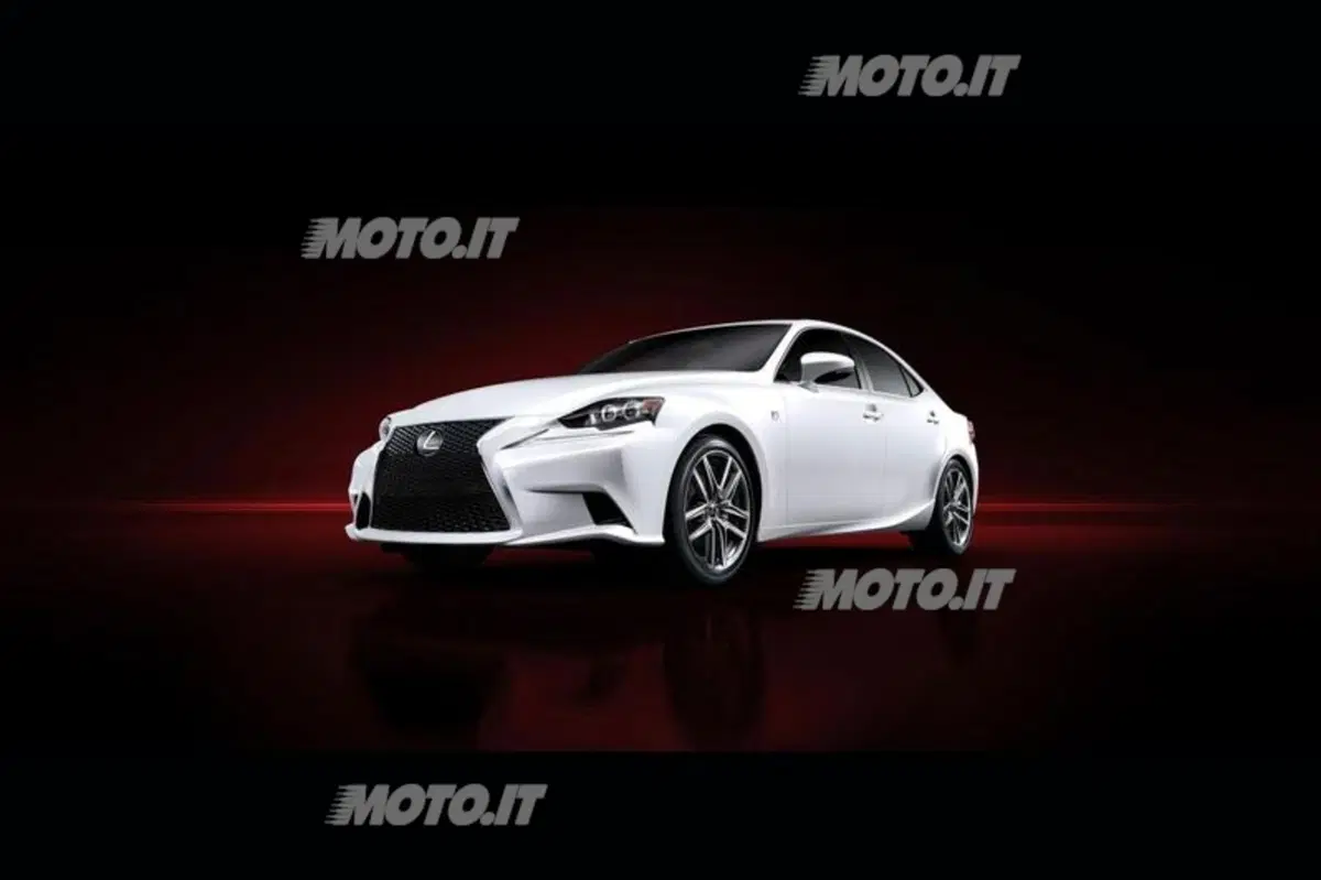 Nuova Lexus IS: le prime immagini ufficiali (3)
