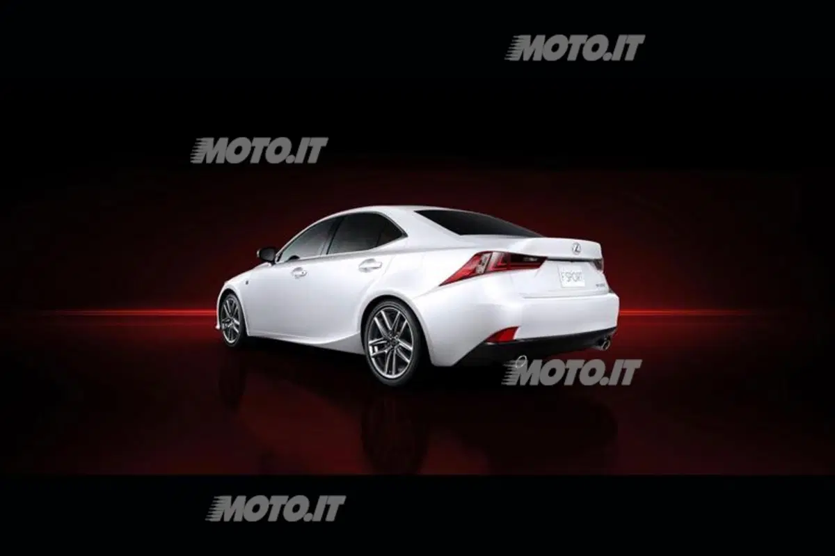 Nuova Lexus IS: le prime immagini ufficiali (4)
