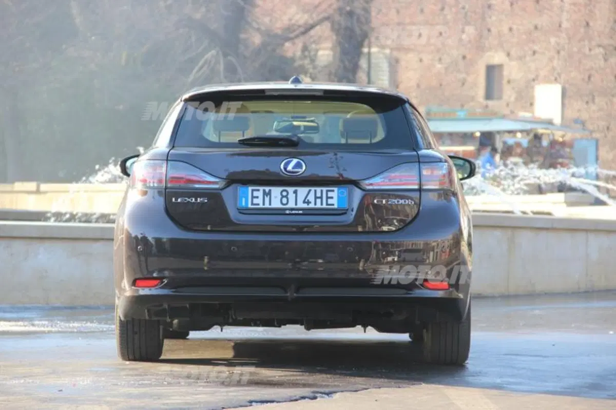 Lexus CT 200h (26)