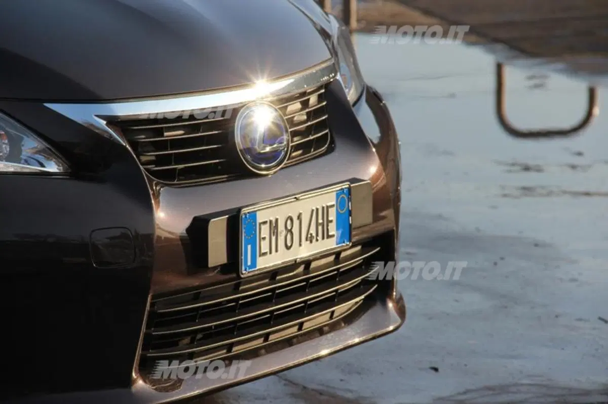 Lexus CT 200h (28)
