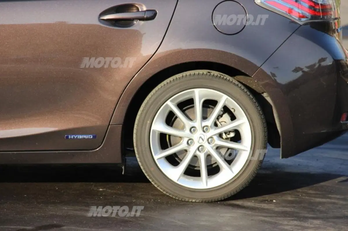 Lexus CT 200h (29)