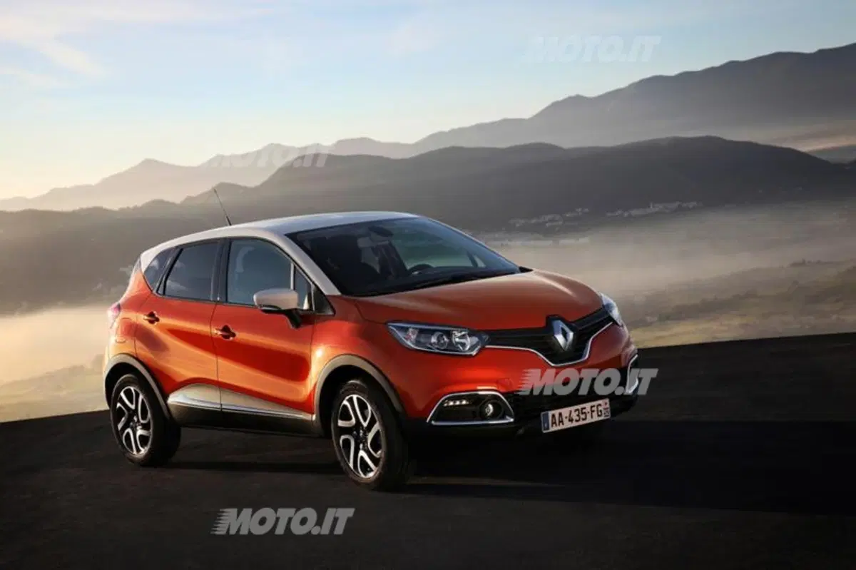 Renault Captur: prime immagini ufficiali