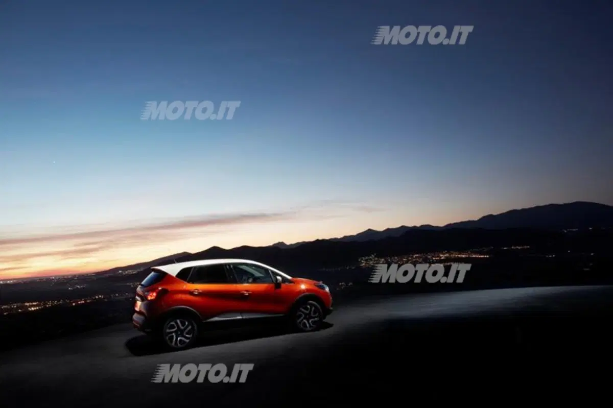 Renault Captur: prime immagini ufficiali (2)