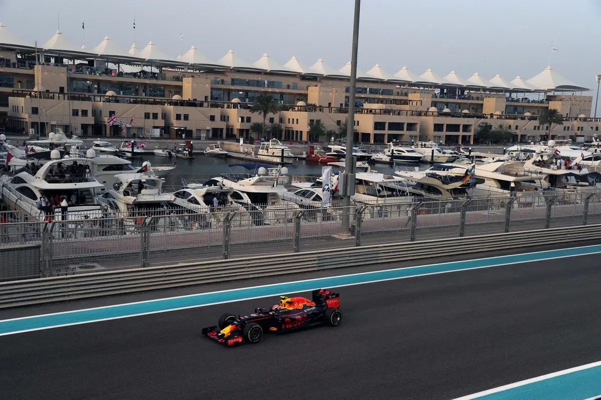 F1, Gp Abu Dhabi 2016, FP3: (16)