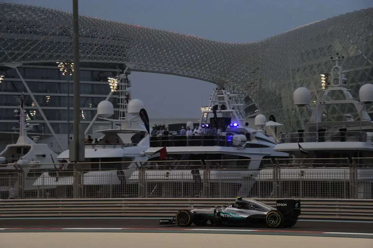 F1, Gp Abu Dhabi 2016, FP3: (20)
