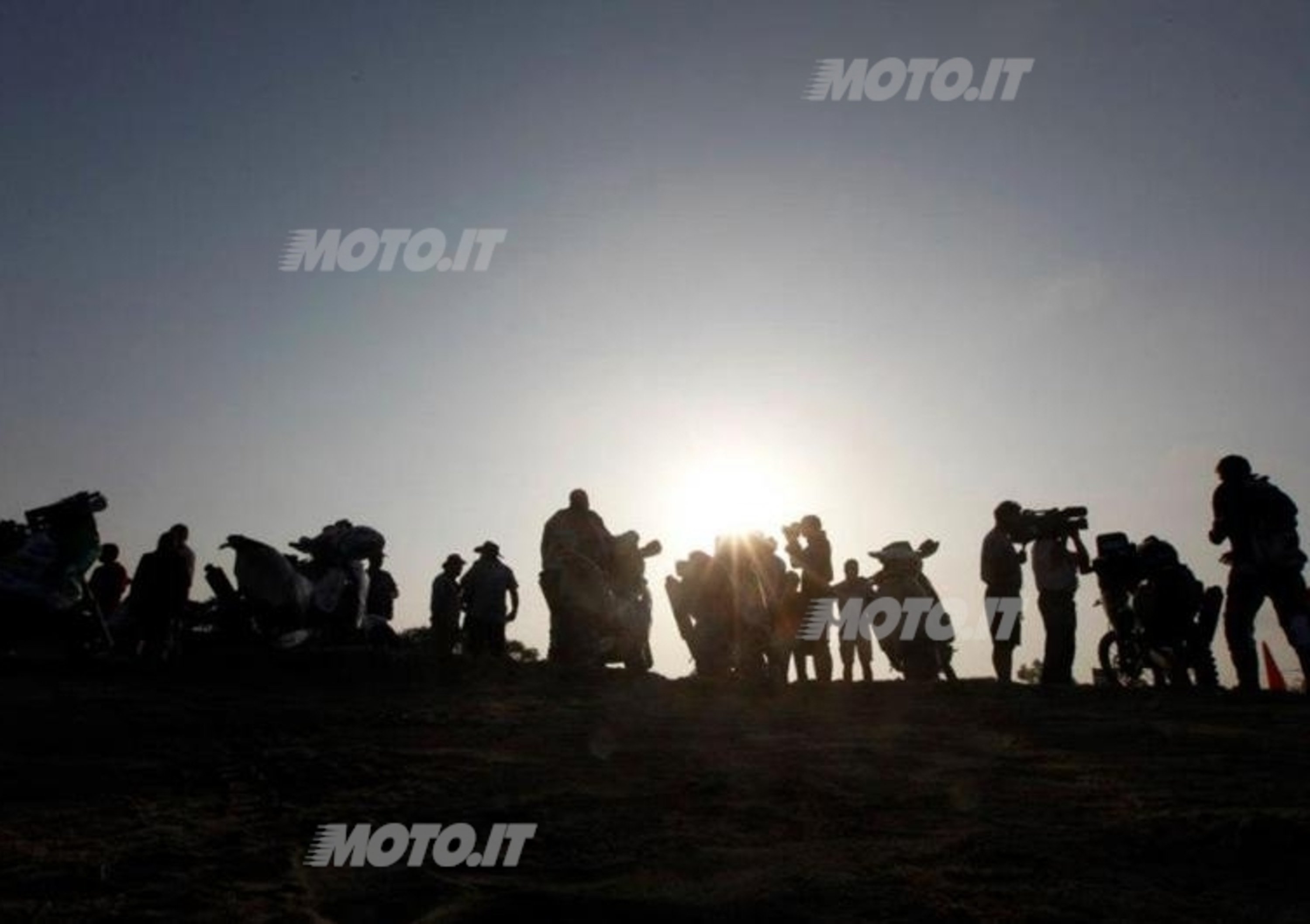 Dakar 2013, Giornata di Riposo. Fanno finta di dormire&hellip;