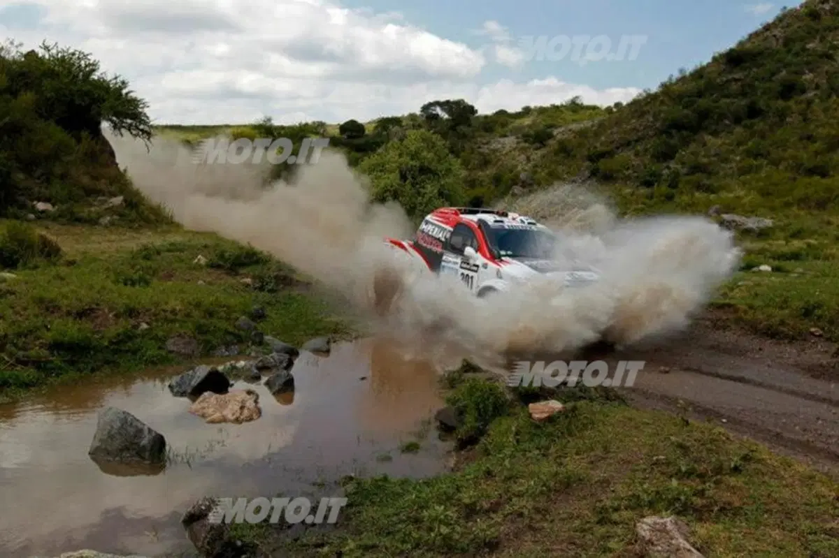 Dakar 2013 tappa 9. Vince Joan Roma, stop di Al-Attiya. Stephane Peterhansel (Mini) ormai solo e irraggiungibile al comando (7)