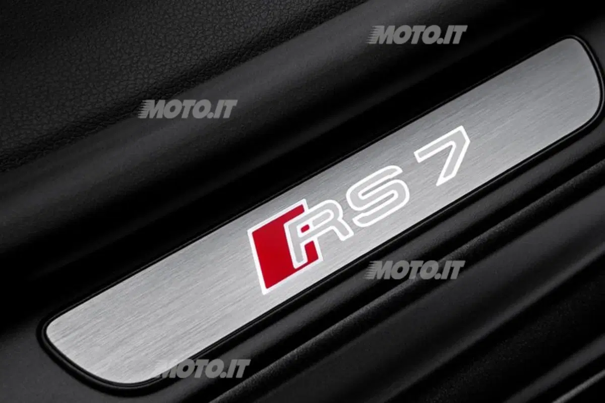 Audi RS7 Sportback (15)